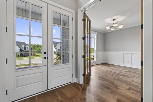 2751 Jasmine St, Lebanon, TN 37087