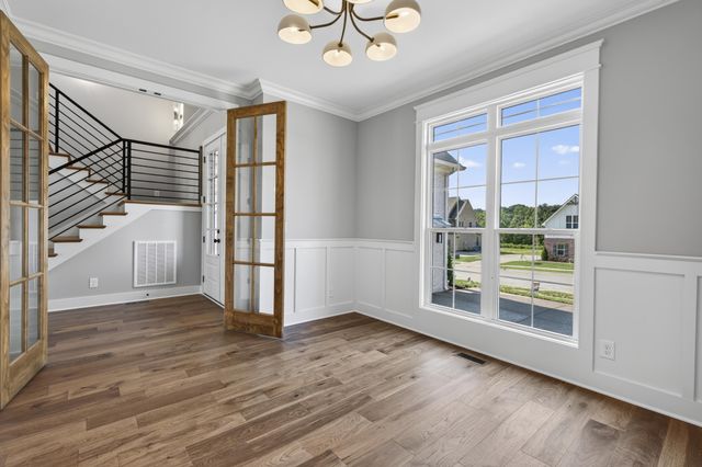 2751 Jasmine St, Lebanon, TN 37087