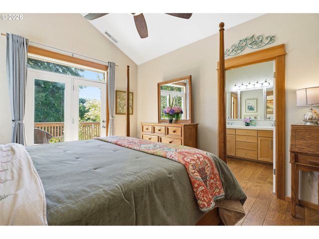 629 Se Roberts Ave, Gresham, OR 97080