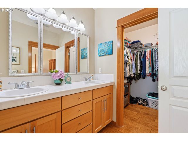 629 Se Roberts Ave, Gresham, OR 97080