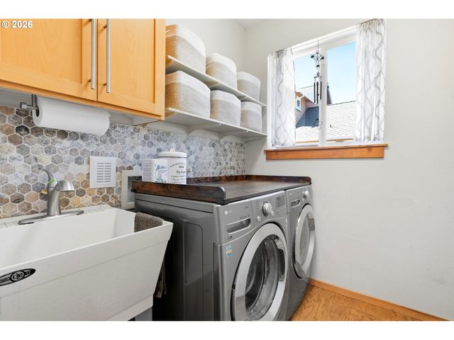 629 Se Roberts Ave, Gresham, OR 97080