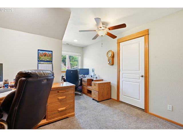 629 Se Roberts Ave, Gresham, OR 97080