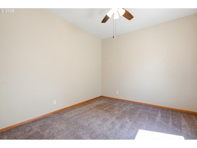 629 Se Roberts Ave, Gresham, OR 97080