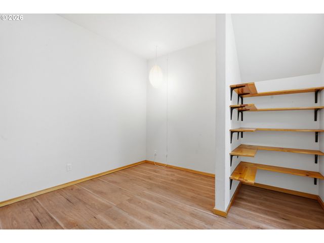 629 Se Roberts Ave, Gresham, OR 97080