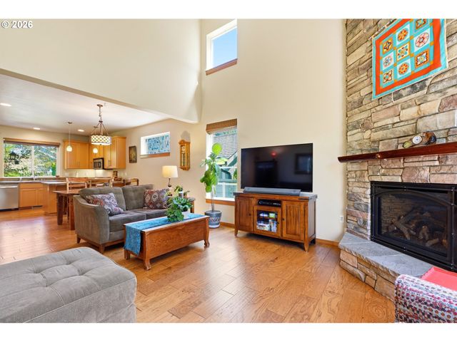 629 Se Roberts Ave, Gresham, OR 97080