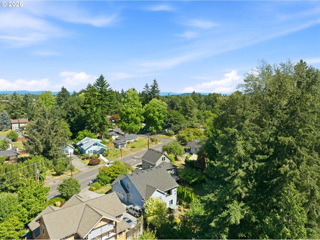 629 Se Roberts Ave, Gresham, OR 97080
