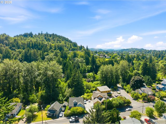 629 Se Roberts Ave, Gresham, OR 97080