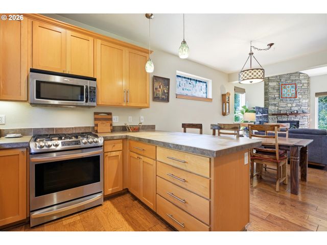 629 Se Roberts Ave, Gresham, OR 97080