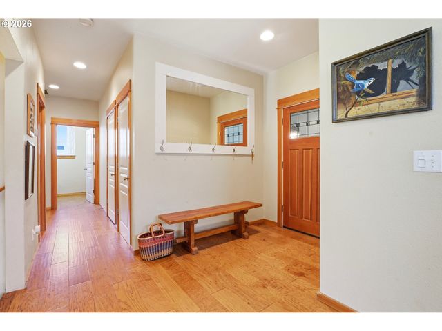629 Se Roberts Ave, Gresham, OR 97080