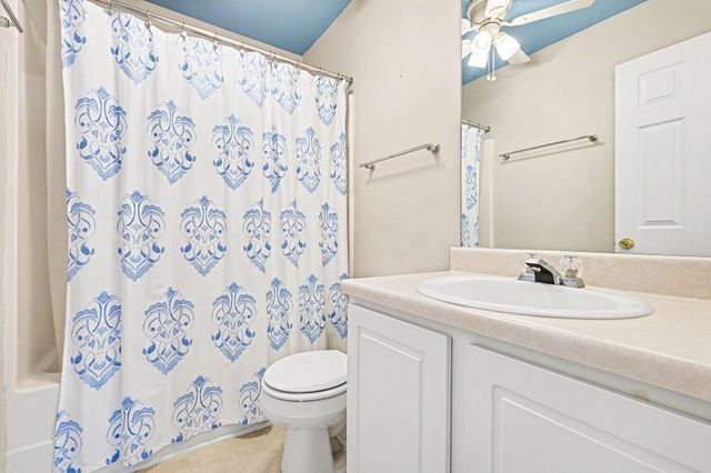 3035 Harpeth Springs Dr, Nashville, TN 37221