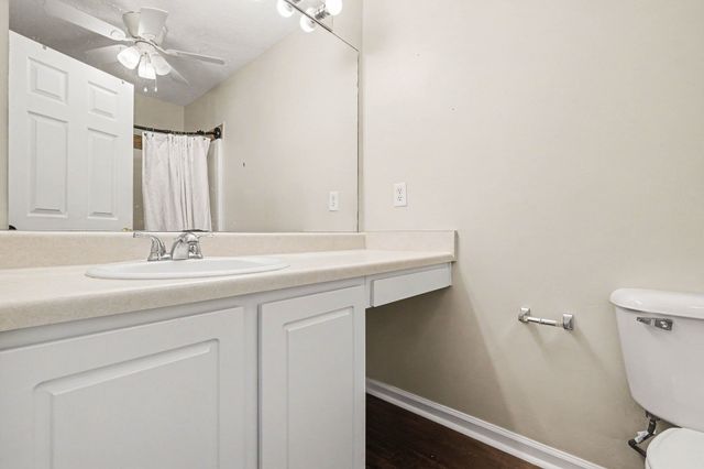 3035 Harpeth Springs Dr, Nashville, TN 37221