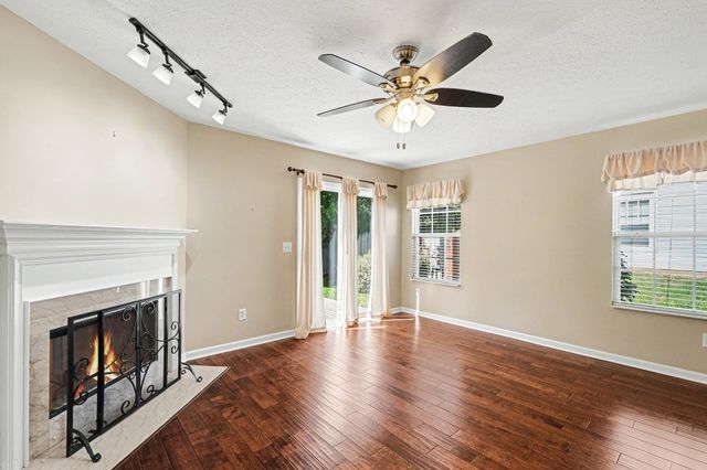 3035 Harpeth Springs Dr, Nashville, TN 37221