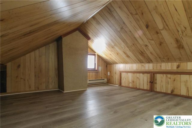 330 Walnut Street, Catasauqua Boro, PA 18032