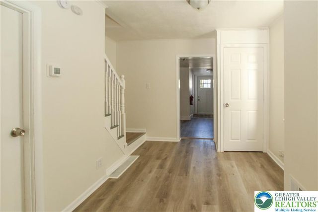 330 Walnut Street, Catasauqua Boro, PA 18032