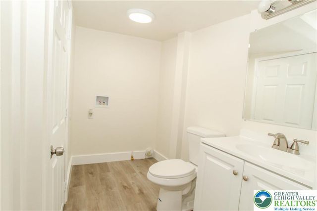 330 Walnut Street, Catasauqua Boro, PA 18032