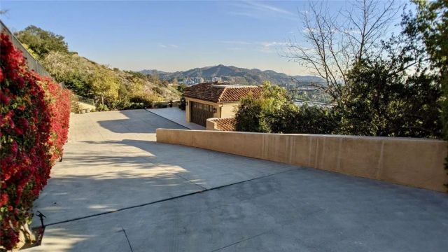 4430 Rosebank Drive, La Canada Flintridge, CA 91011