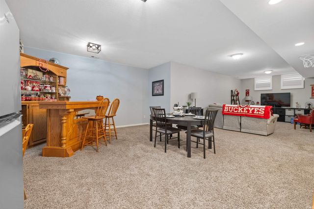 9496 Dension Lane, New Haven, IN 46774