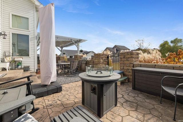 9496 Dension Lane, New Haven, IN 46774