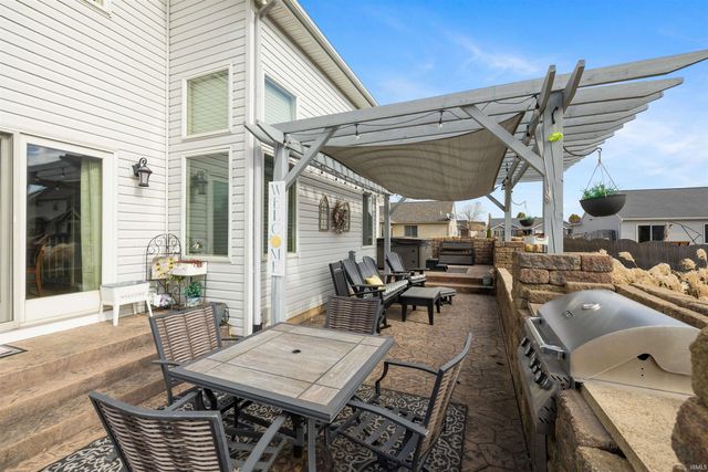 9496 Dension Lane, New Haven, IN 46774