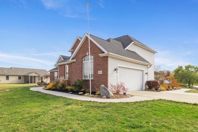 9496 Dension Lane, New Haven, IN 46774