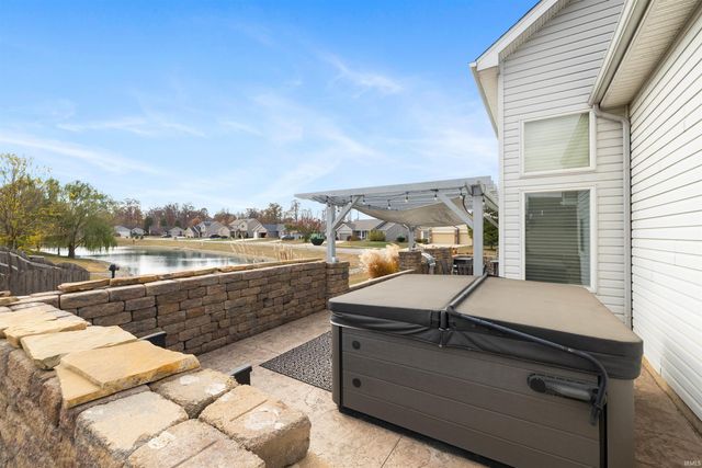 9496 Dension Lane, New Haven, IN 46774