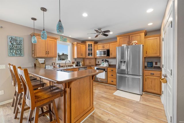 9496 Dension Lane, New Haven, IN 46774