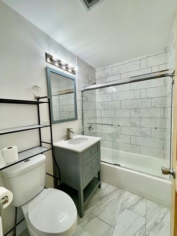 10037 S Walnut Terrace 312, Palos Hills, IL 60465