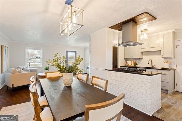 3961 S Hurt Road SW, Smyrna, GA 30082