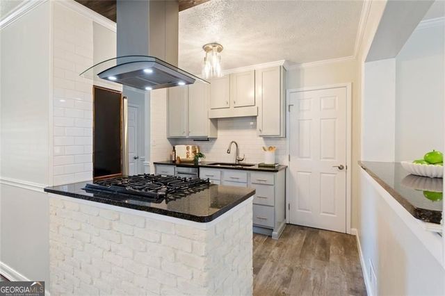 3961 S Hurt Road SW, Smyrna, GA 30082