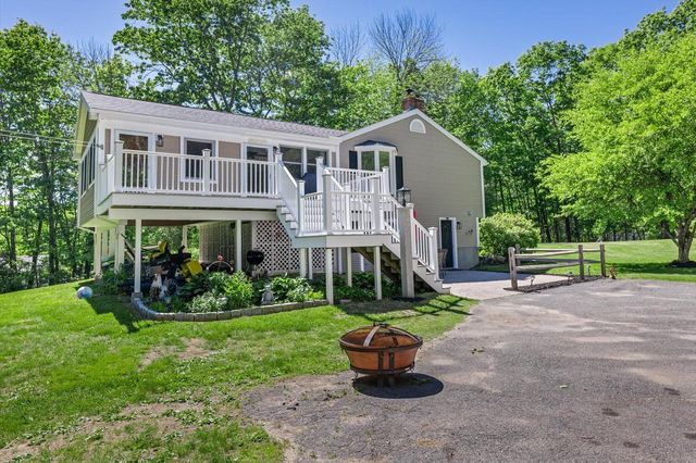 407 Middle Winchendon Road, Rindge, NH 03461