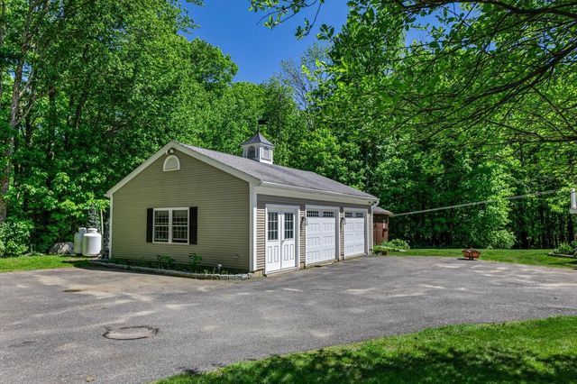 407 Middle Winchendon Road, Rindge, NH 03461