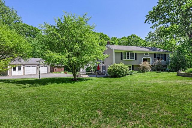 407 Middle Winchendon Road, Rindge, NH 03461