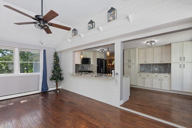 407 Middle Winchendon Road, Rindge, NH 03461