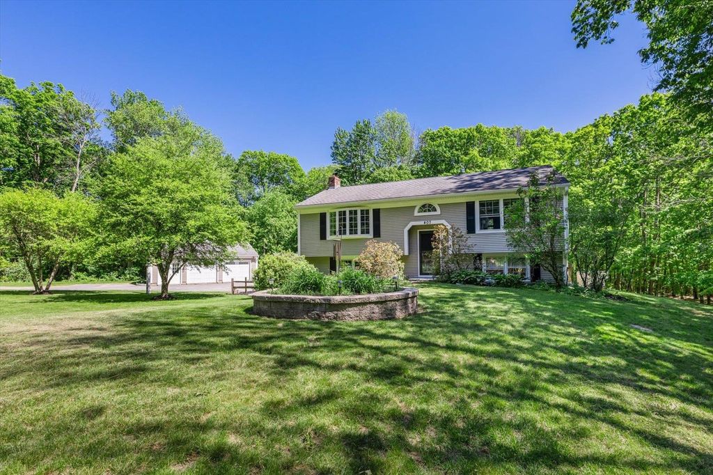 407 Middle Winchendon Road, Rindge, NH 03461