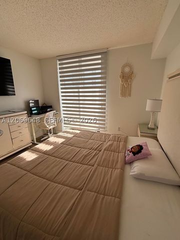 5077 NW 7th St 1508, Miami, FL 33126