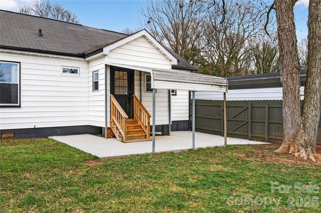 438 Willow Avenue, Mooresville, NC 28115