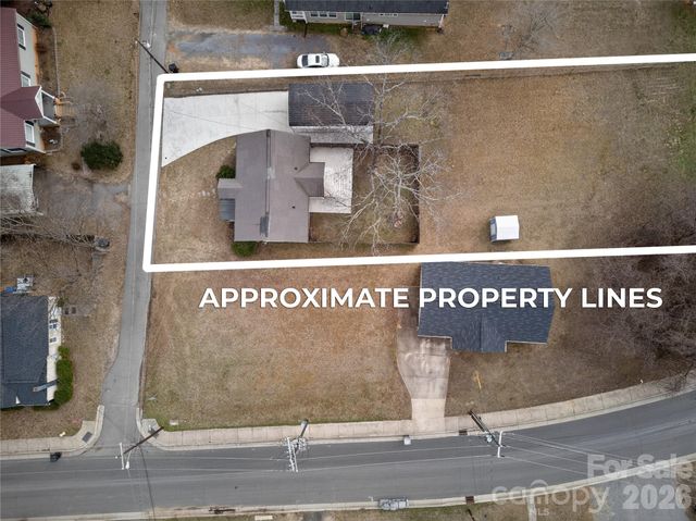 438 Willow Avenue, Mooresville, NC 28115