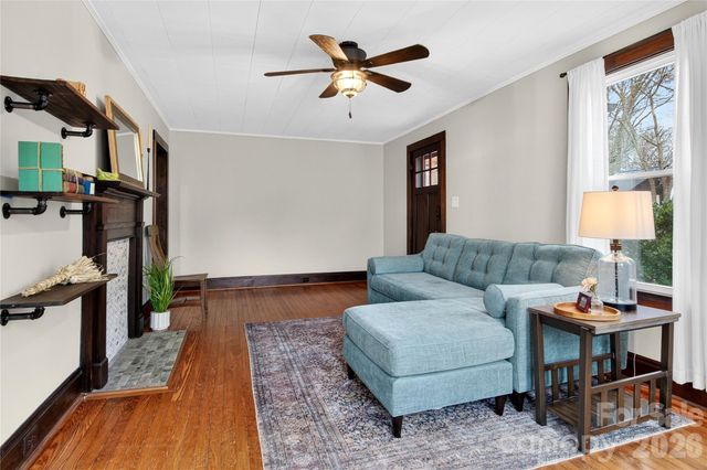 438 Willow Avenue, Mooresville, NC 28115