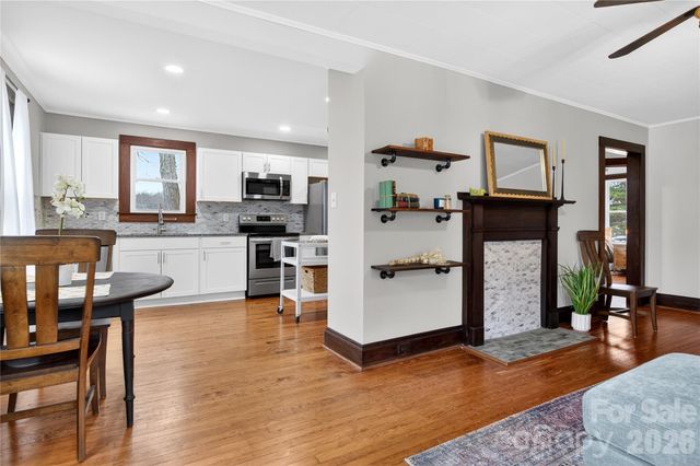 438 Willow Avenue, Mooresville, NC 28115