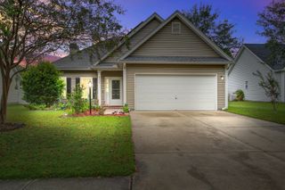 236 Highwoods Plantation Avenue, Summerville, SC 29485