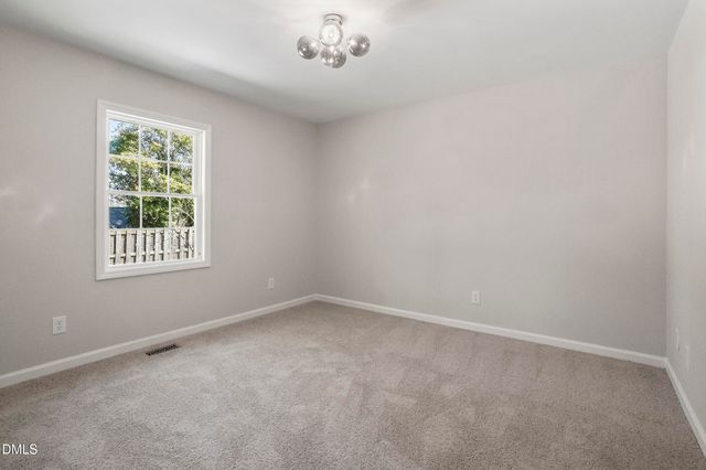 8 Bair Circle, Durham, NC 27704