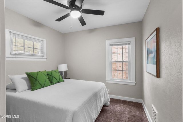 2659 Oak Grove Place, Toledo, OH 43613