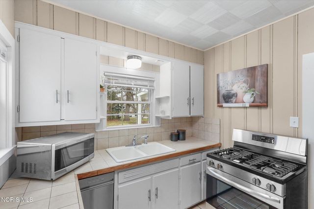 2659 Oak Grove Place, Toledo, OH 43613