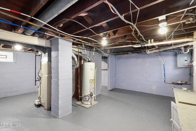 2659 Oak Grove Place, Toledo, OH 43613