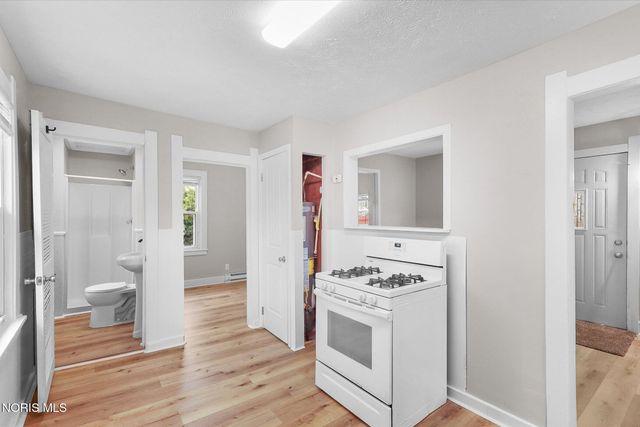 2659 Oak Grove Place, Toledo, OH 43613