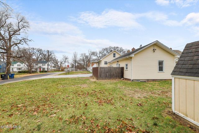 2659 Oak Grove Place, Toledo, OH 43613