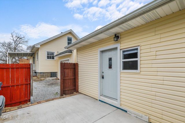 2659 Oak Grove Place, Toledo, OH 43613