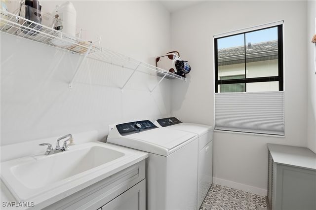 14708 Kingfisher LOOP, Naples, FL 34120