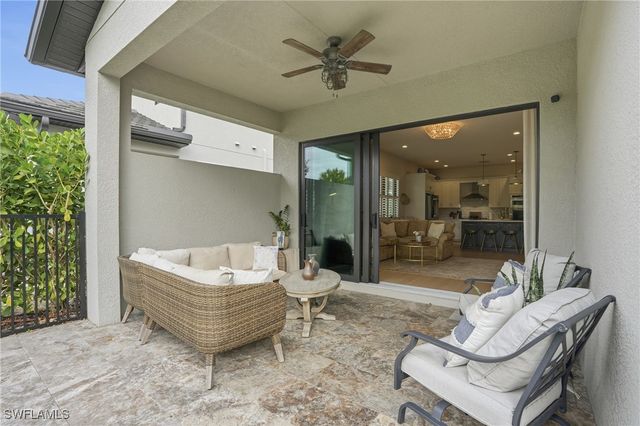 14708 Kingfisher LOOP, Naples, FL 34120