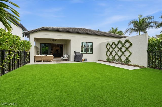 14708 Kingfisher LOOP, Naples, FL 34120